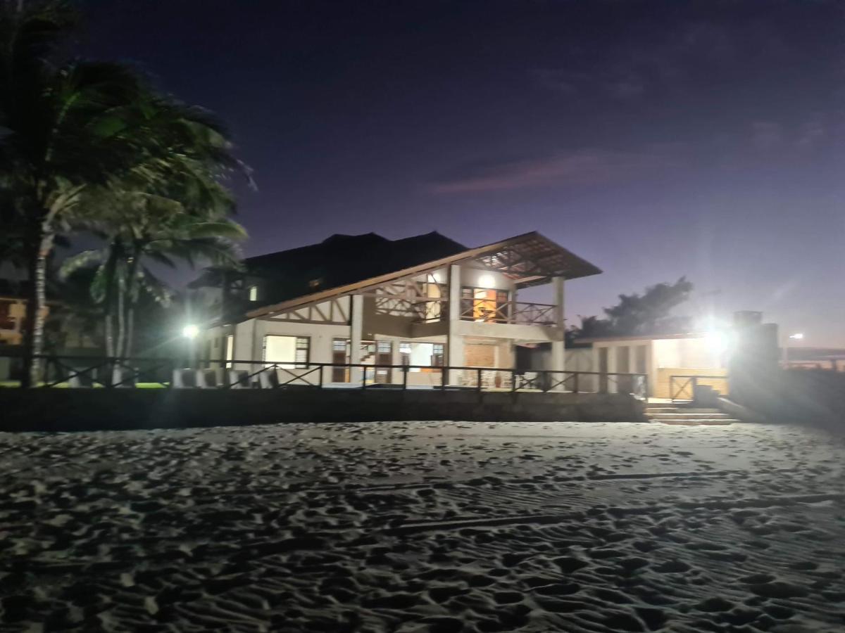 Отель Casa Brisa Do Mar Cumbuco Каукая Экстерьер фото